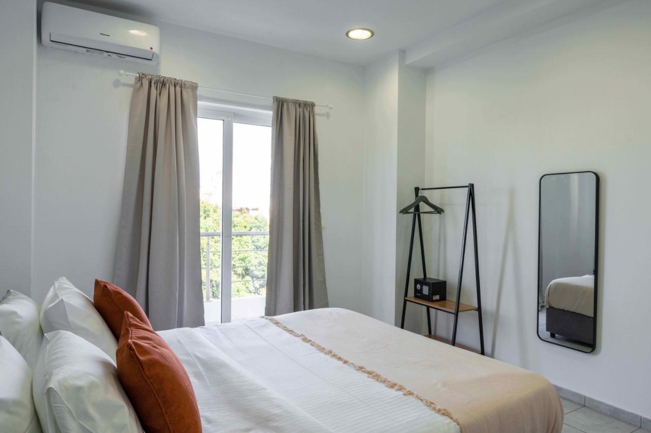 Phaedrus Living: Heraklion City View Flat Exteriör bild