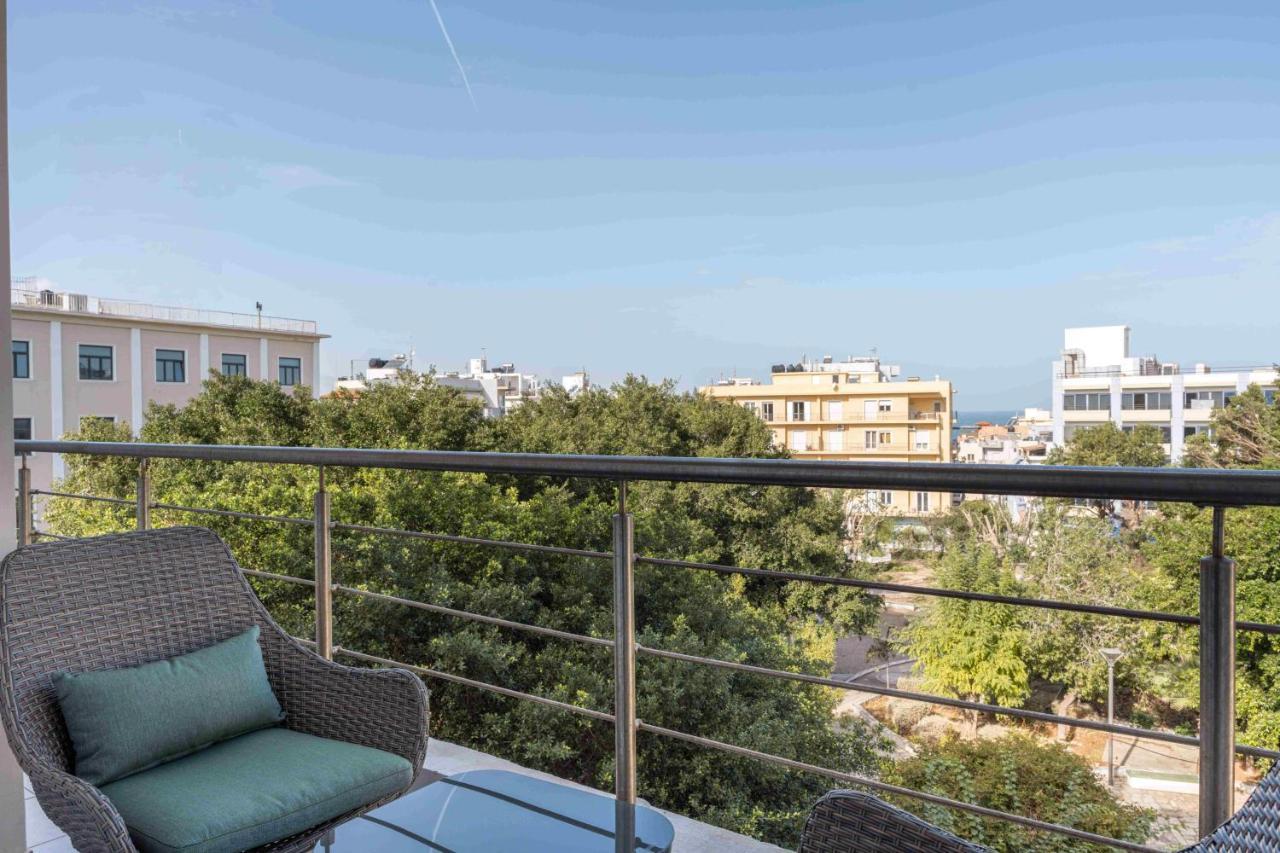 Phaedrus Living: Heraklion City View Flat Exteriör bild